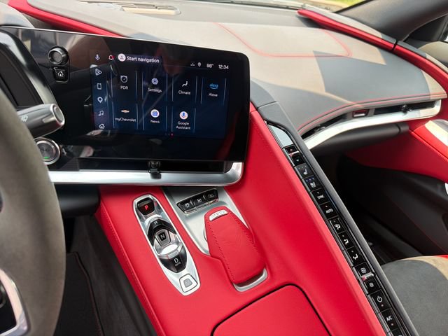 Used 2024 Chevrolet Corvette Stingray Preferred Cpe w/ 2LT RWD image 19