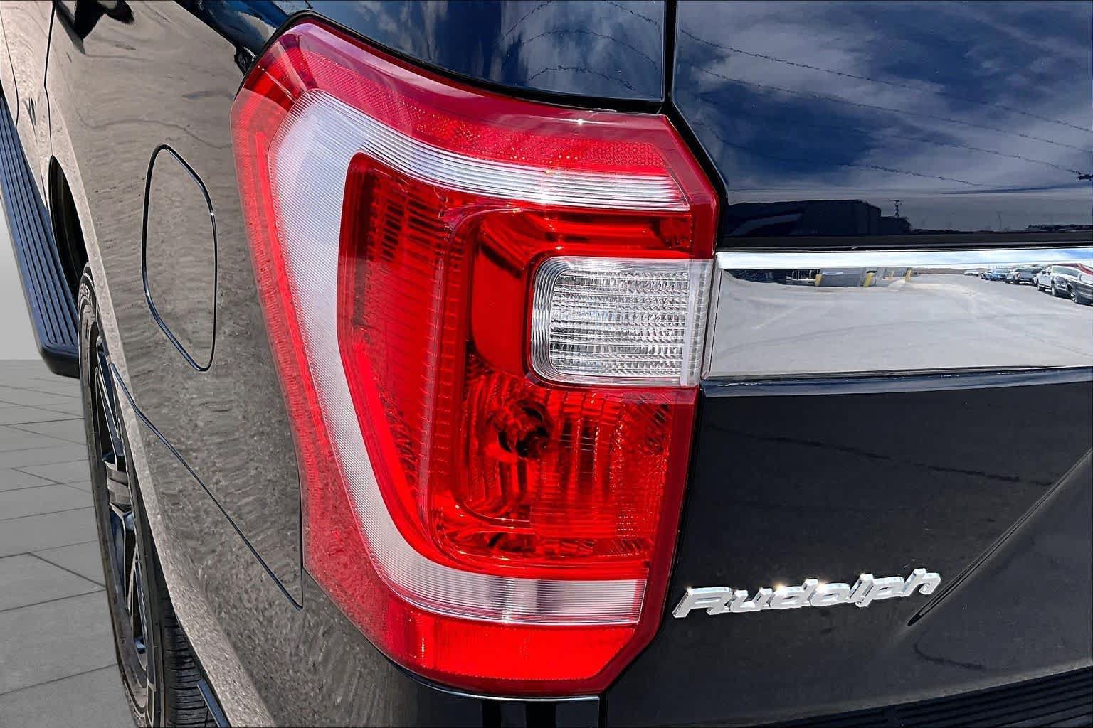Used 2021 Ford Expedition XLT RWD image 28