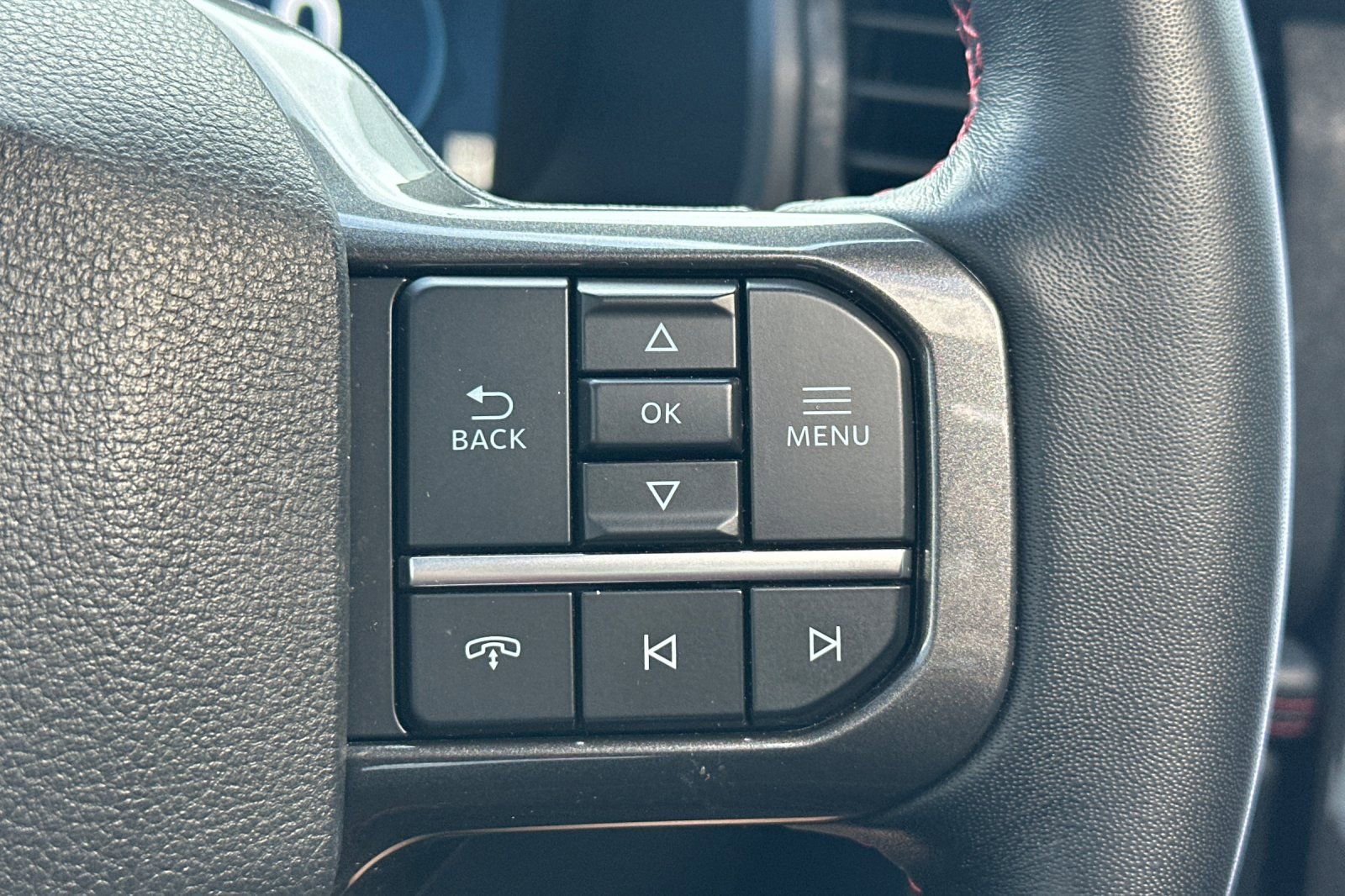 Used 2024 Ford Expedition Limited image 39