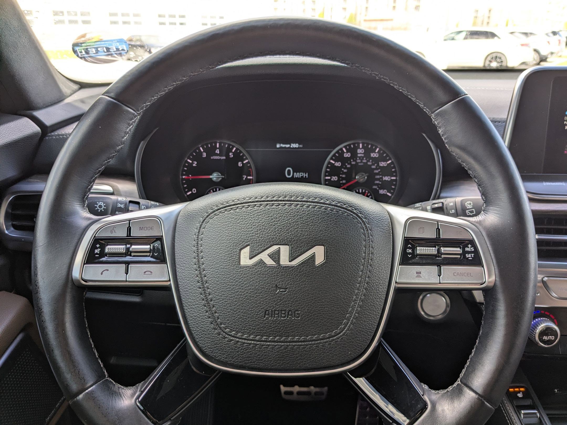 Used 2022 Kia Telluride SX w/ SX Prestige Package image 16