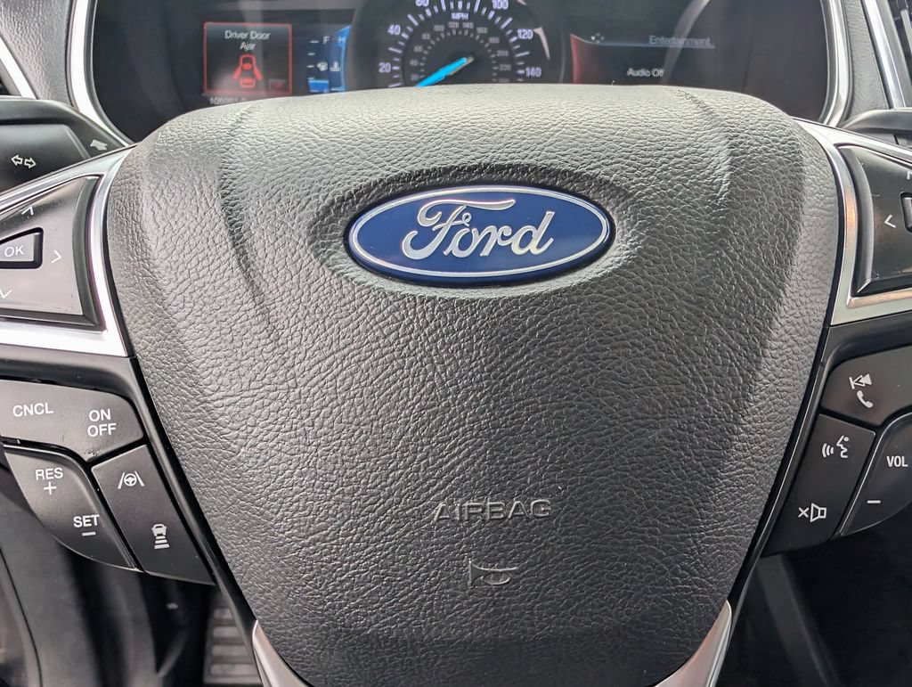 Used 2019 Ford Edge Titanium w/ Equipment Group 301A FWD image 27
