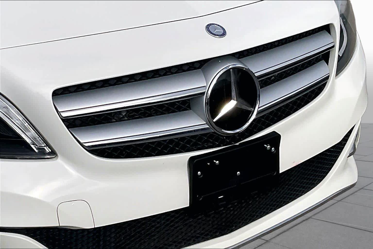 Used 2017 Mercedes-Benz B 250e image 24