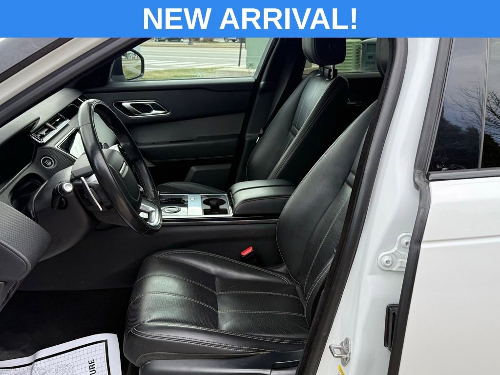 Used 2019 Land Rover Range Rover Velar R-Dynamic SE image 28