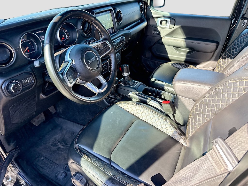 Used 2022 Jeep Wrangler Unlimited Sahara AWD/4WD image 25