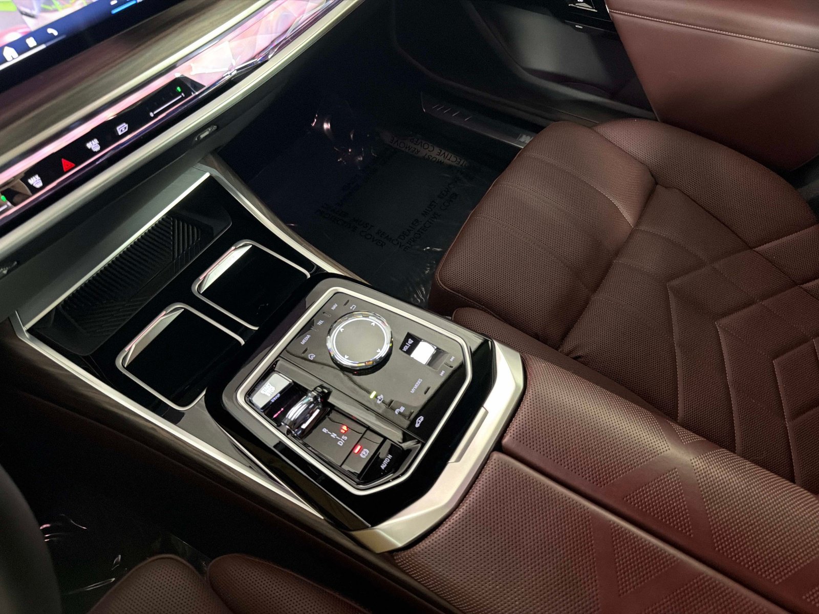 Used 2023 BMW 760i xDrive AWD/4WD image 47