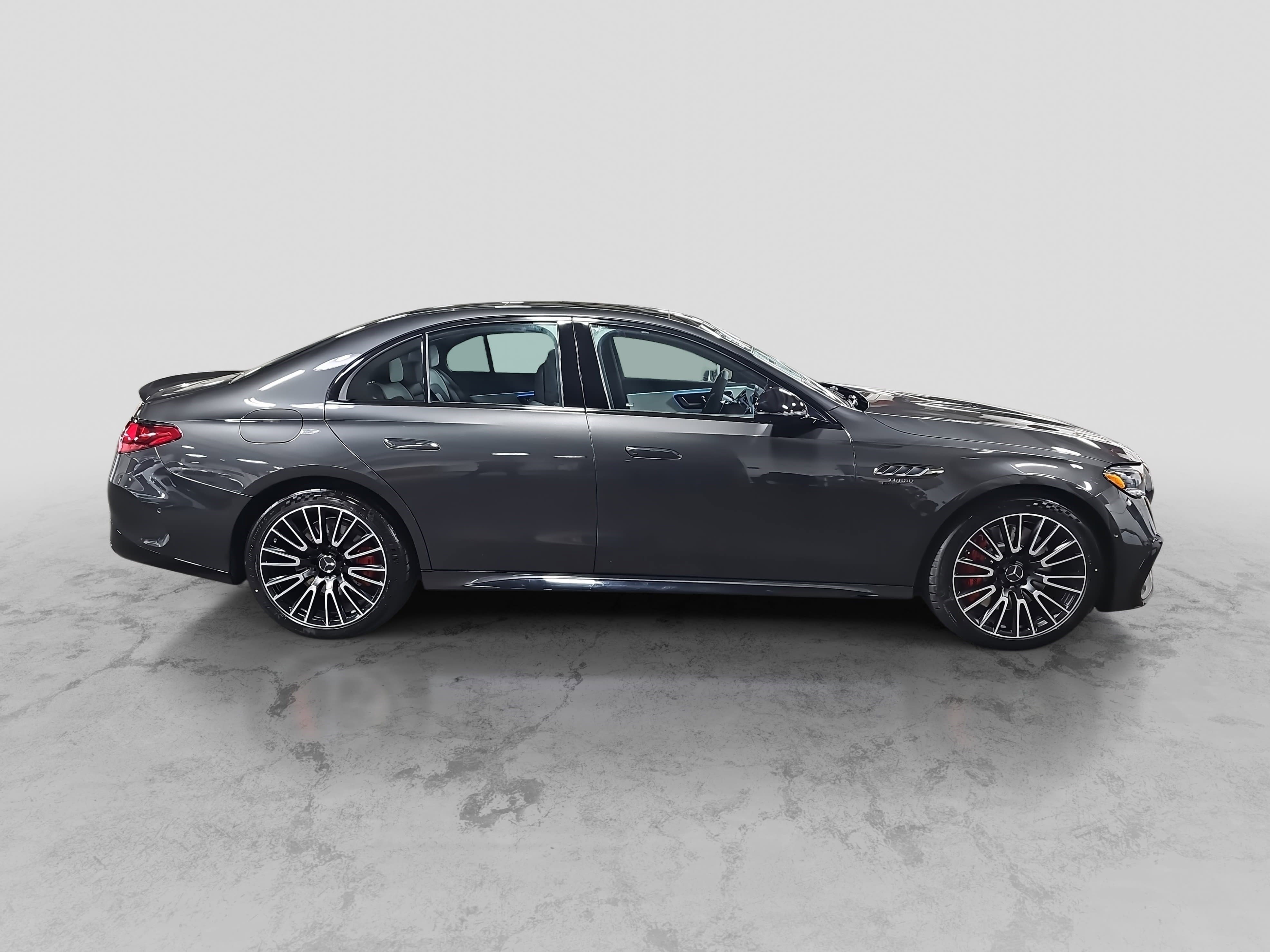 New 2026 Mercedes-Benz E 53 AMG e 4MATIC Sedan image 4