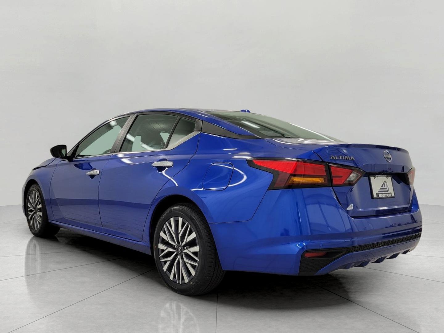 Used 2025 Nissan Altima 2.5 SV FWD image 20