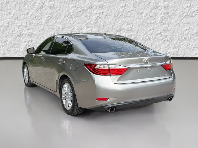 Used 2015 Lexus ES 350 w/ Premium Package FWD image 5