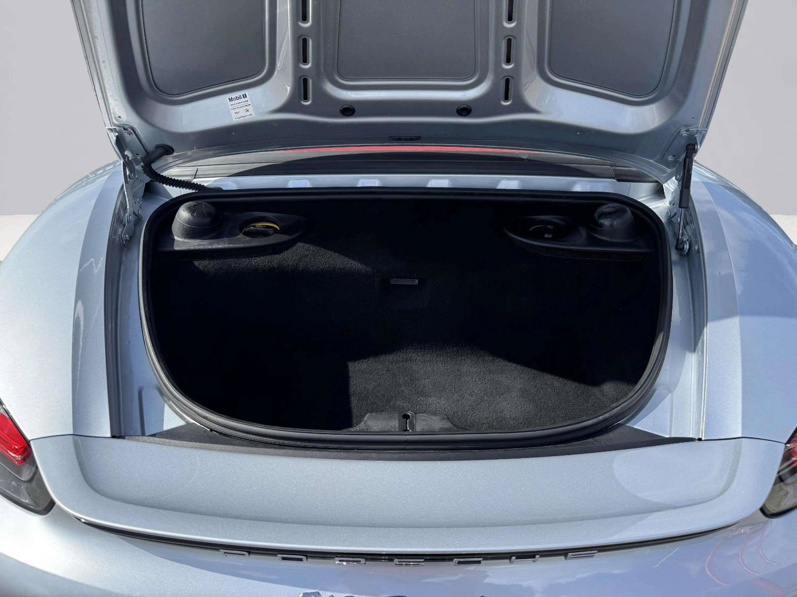 Used 2018 Porsche 718 Boxster RWD image 45
