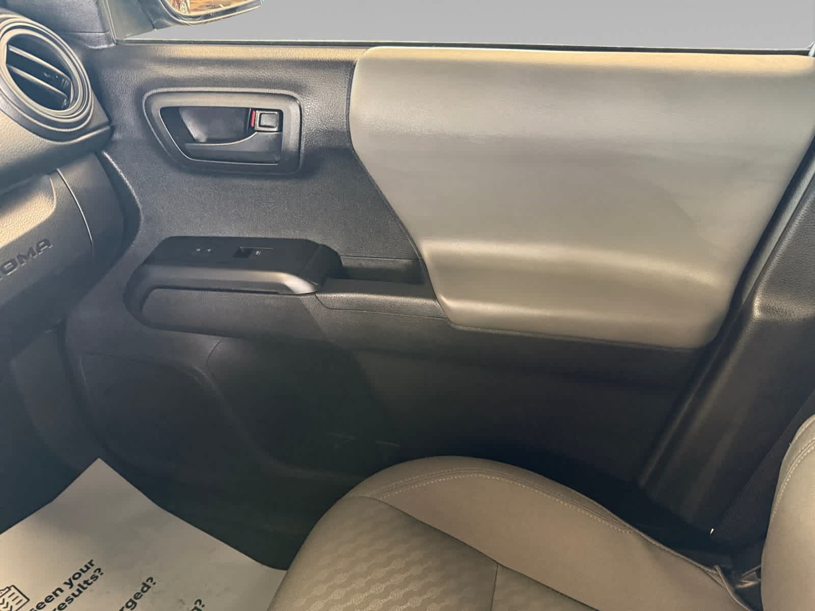 Used 2023 Toyota Tacoma SR AWD/4WD image 12