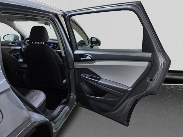 Used 2022 Volkswagen Taos SE AWD/4WD image 31