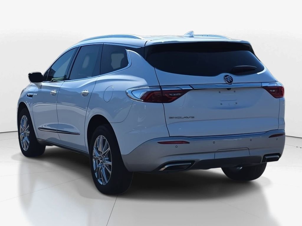 Used 2023 Buick Enclave Essence w/ Experience Buick Package image 7