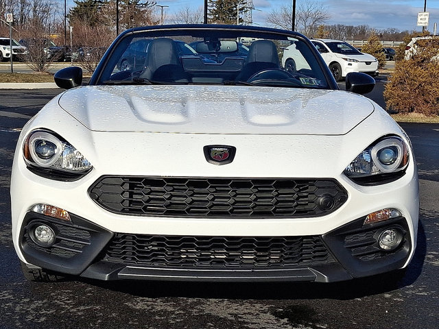 Used 2020 FIAT 124 Spider Abarth w/ Convenience Group RWD image 2