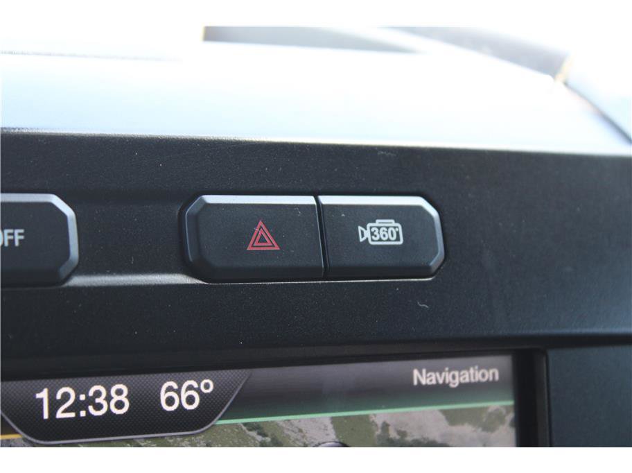 Used 2015 Ford F150 Platinum w/ Technology Package image 28