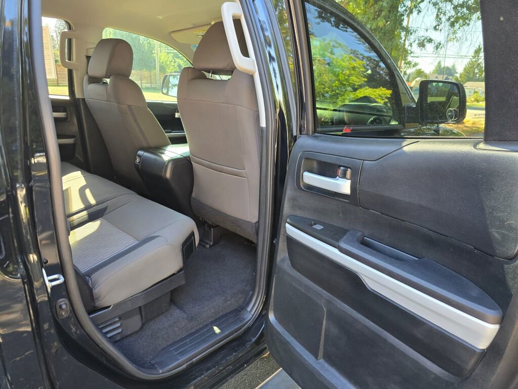 Used 2017 Toyota Tundra SR5 image 15