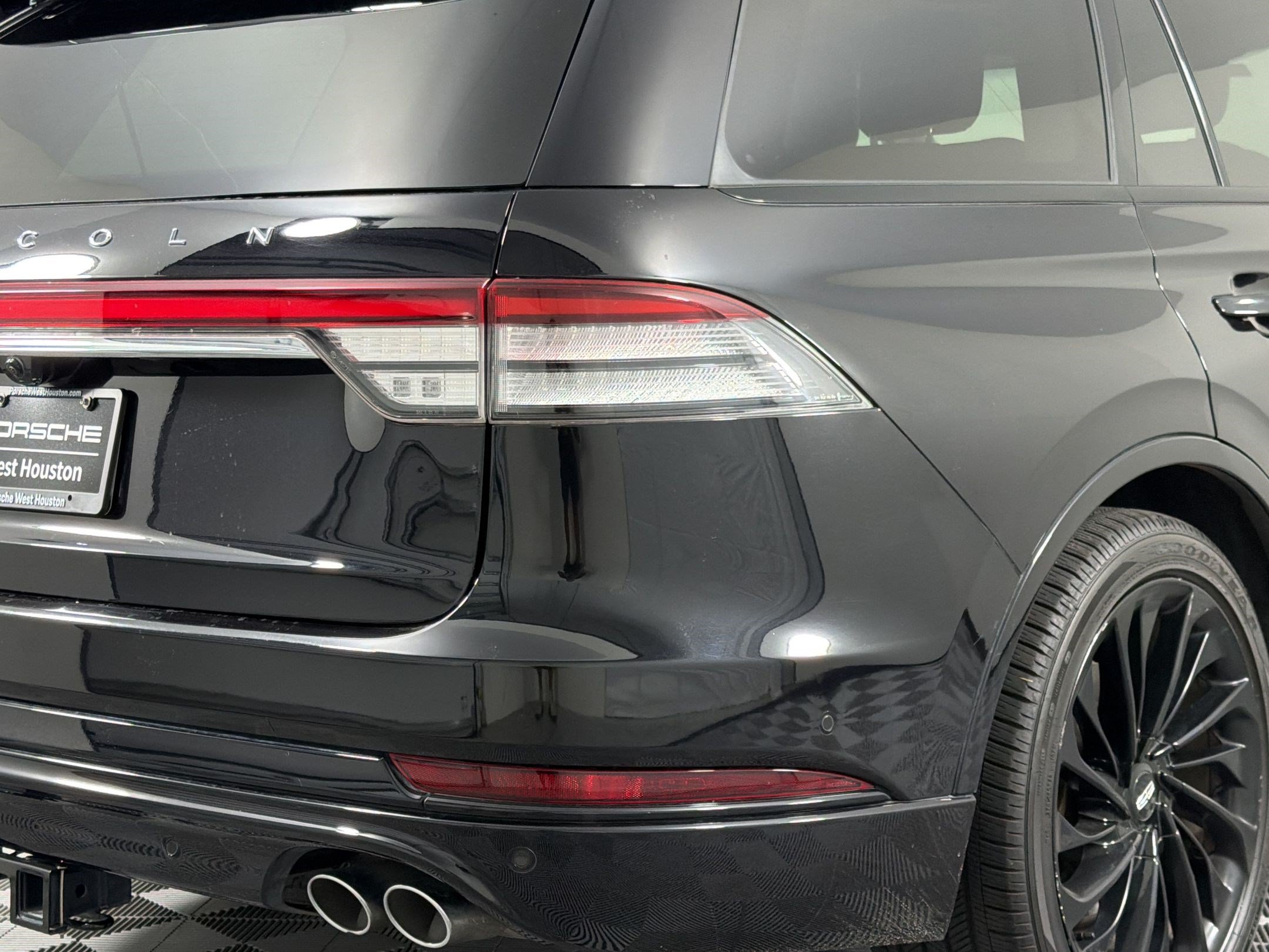 Used 2023 Lincoln Aviator Reserve w/ Equipment Group 201A RWD image 26