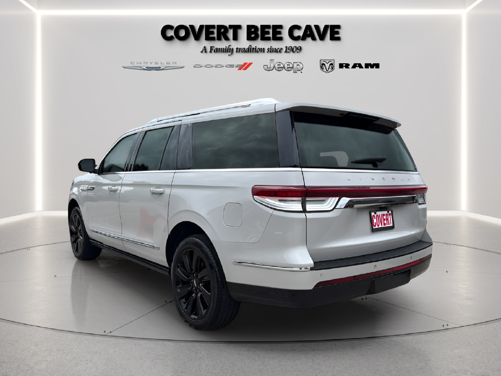 Used 2023 Lincoln Navigator L Reserve AWD/4WD image 5