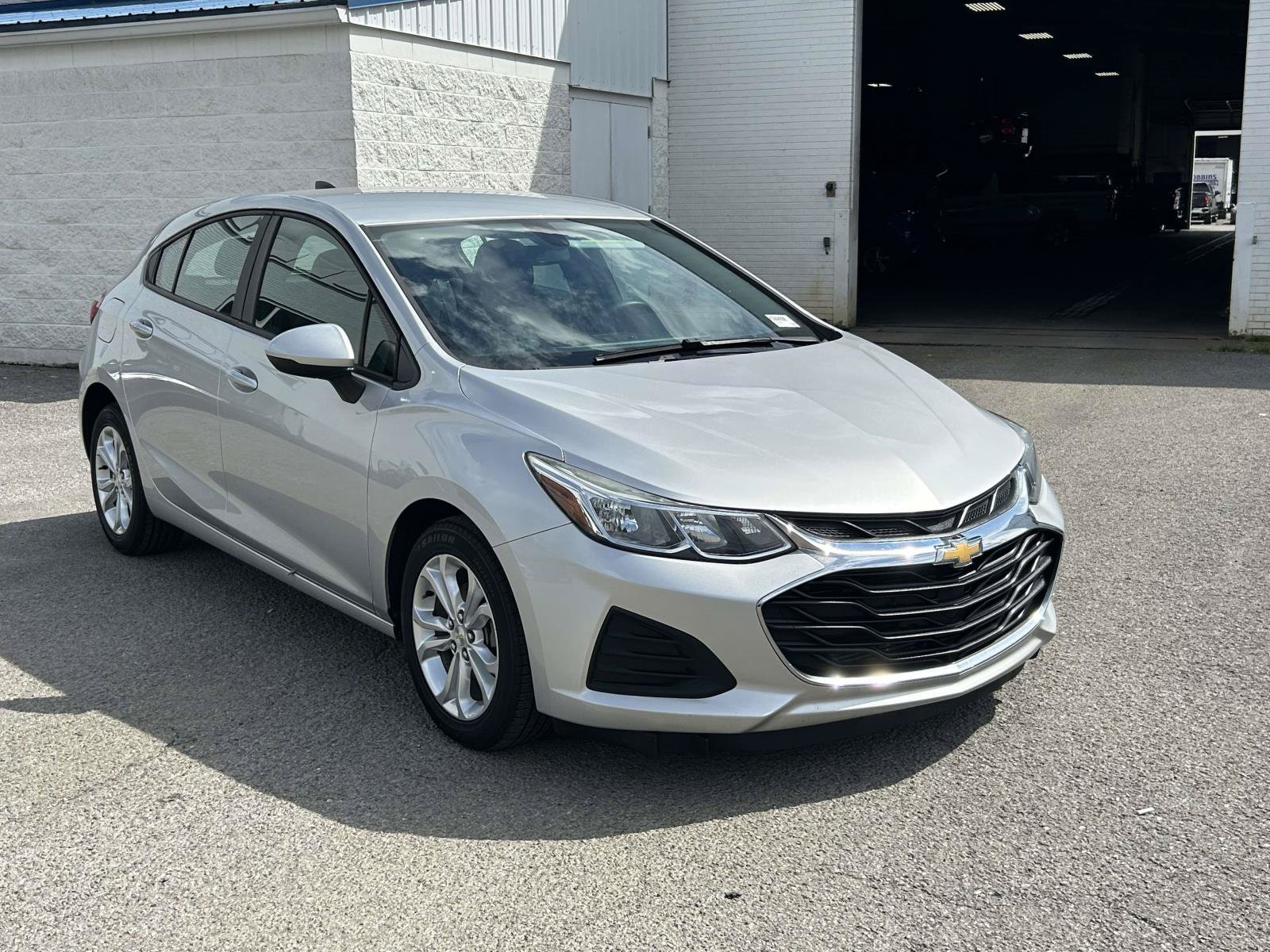 Used 2019 Chevrolet Cruze LS w/ LS Convenience Package