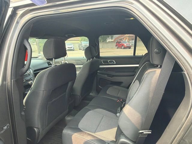 Used 2017 Ford Explorer XLT AWD/4WD image 12