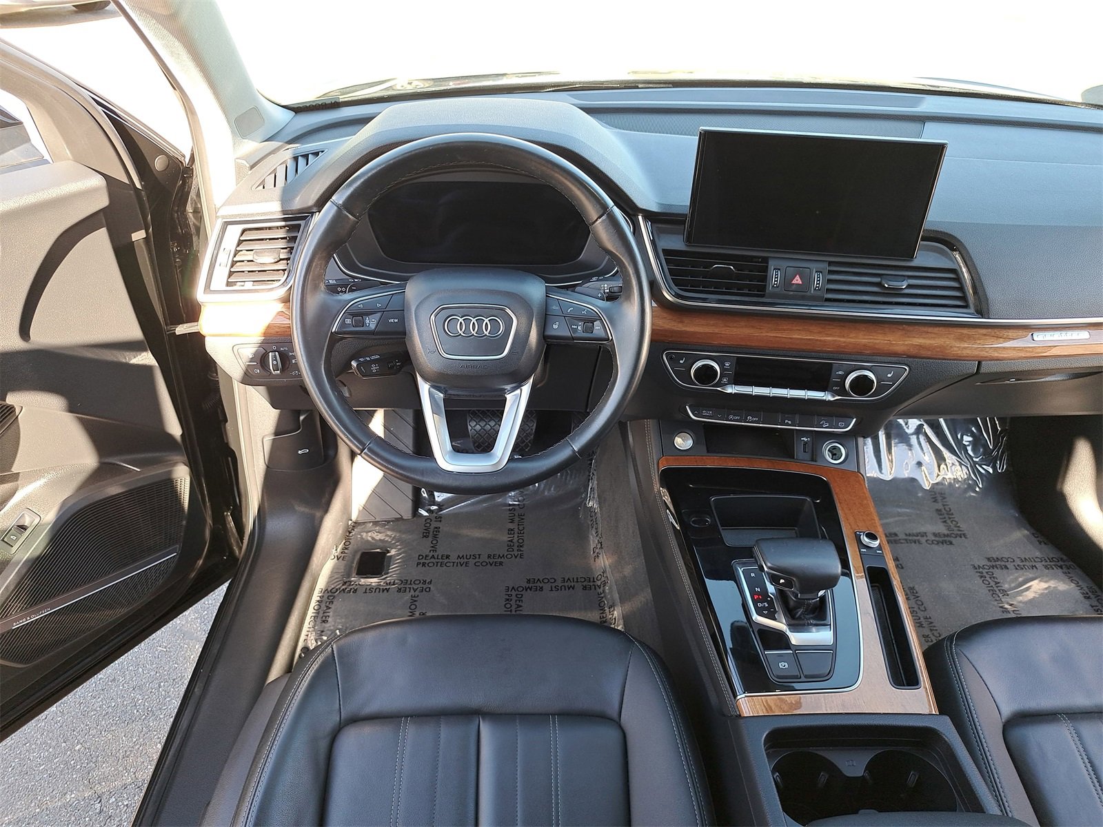 Used 2023 Audi Q5 2.0T Premium Plus w/ Premium Plus Package image 16