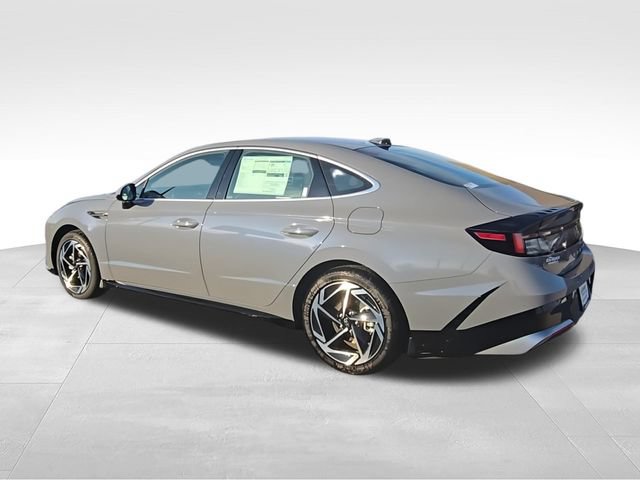 New 2026 Hyundai Sonata SEL FWD image 6
