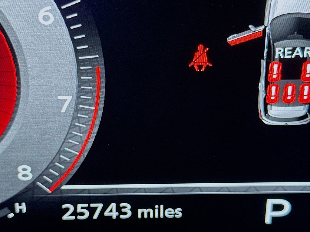 Used 2024 Nissan Pathfinder Platinum image 37