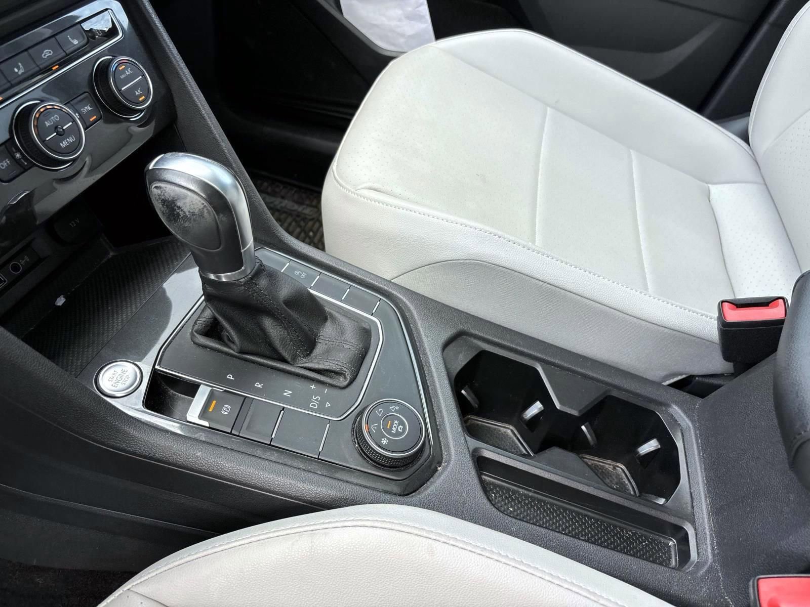 Used 2019 Volkswagen Tiguan SE w/ Panoramic Sunroof Package AWD/4WD image 22