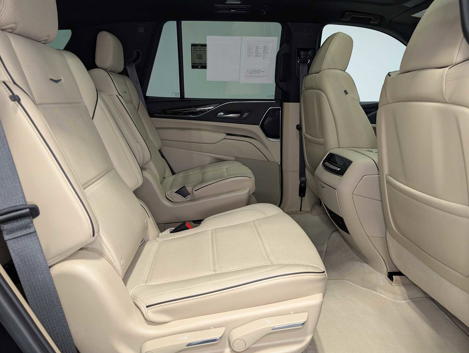Certified 2021 Cadillac Escalade Premium Luxury image 47
