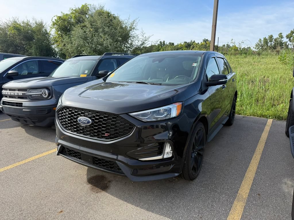 Certified 2021 Ford Edge ST w/ Equipment Group 401A AWD/4WD image 3