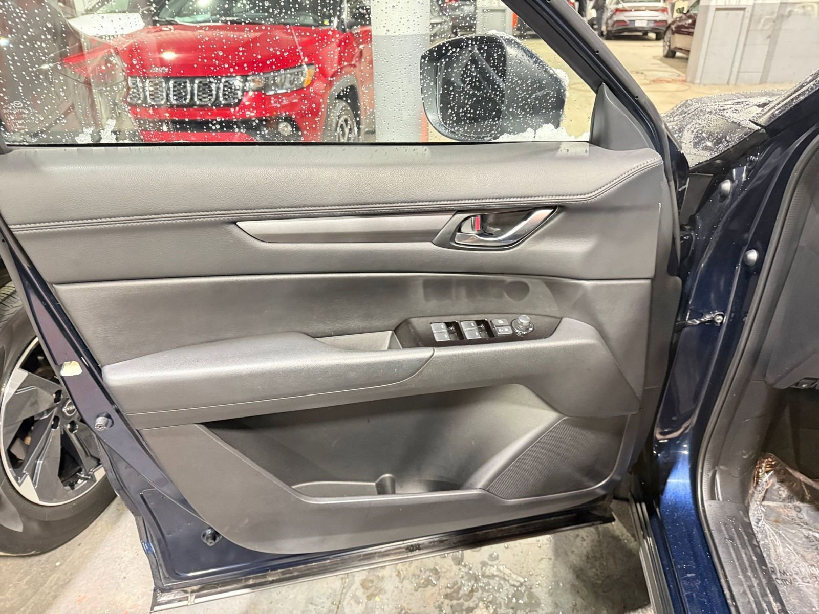 Used 2025 MAZDA CX-5 AWD 2.5 S w/ Select Package image 18