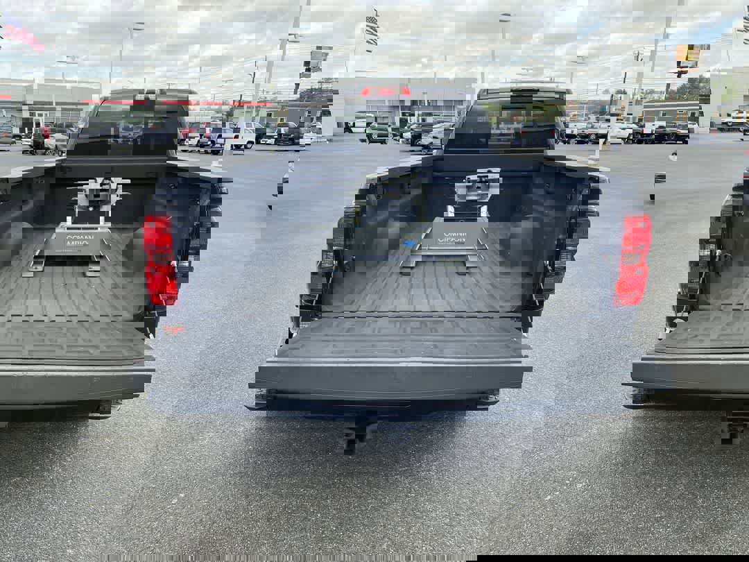 Used 2015 GMC Sierra 3500 Denali w/ Duramax Plus Package image 24