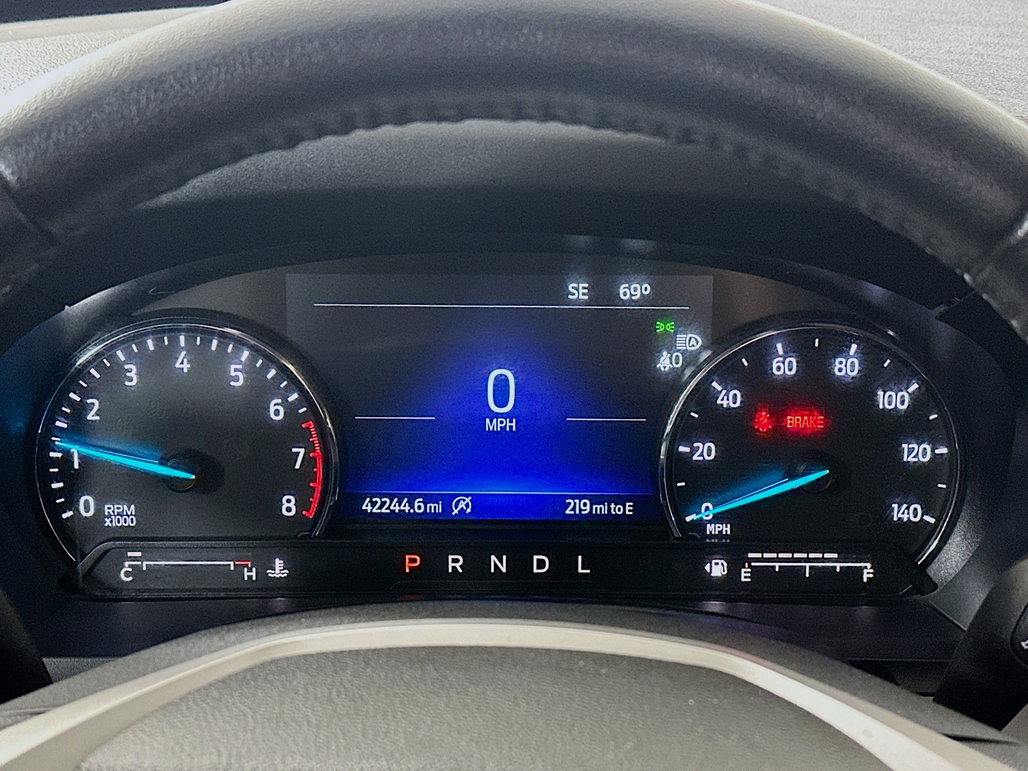 Used 2023 Ford Explorer XLT AWD/4WD image 12