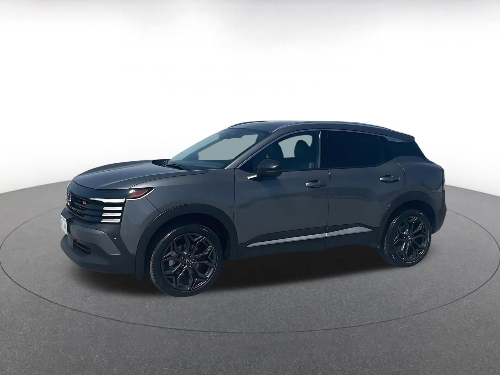 Used 2026 Nissan Kicks SR AWD/4WD image 6