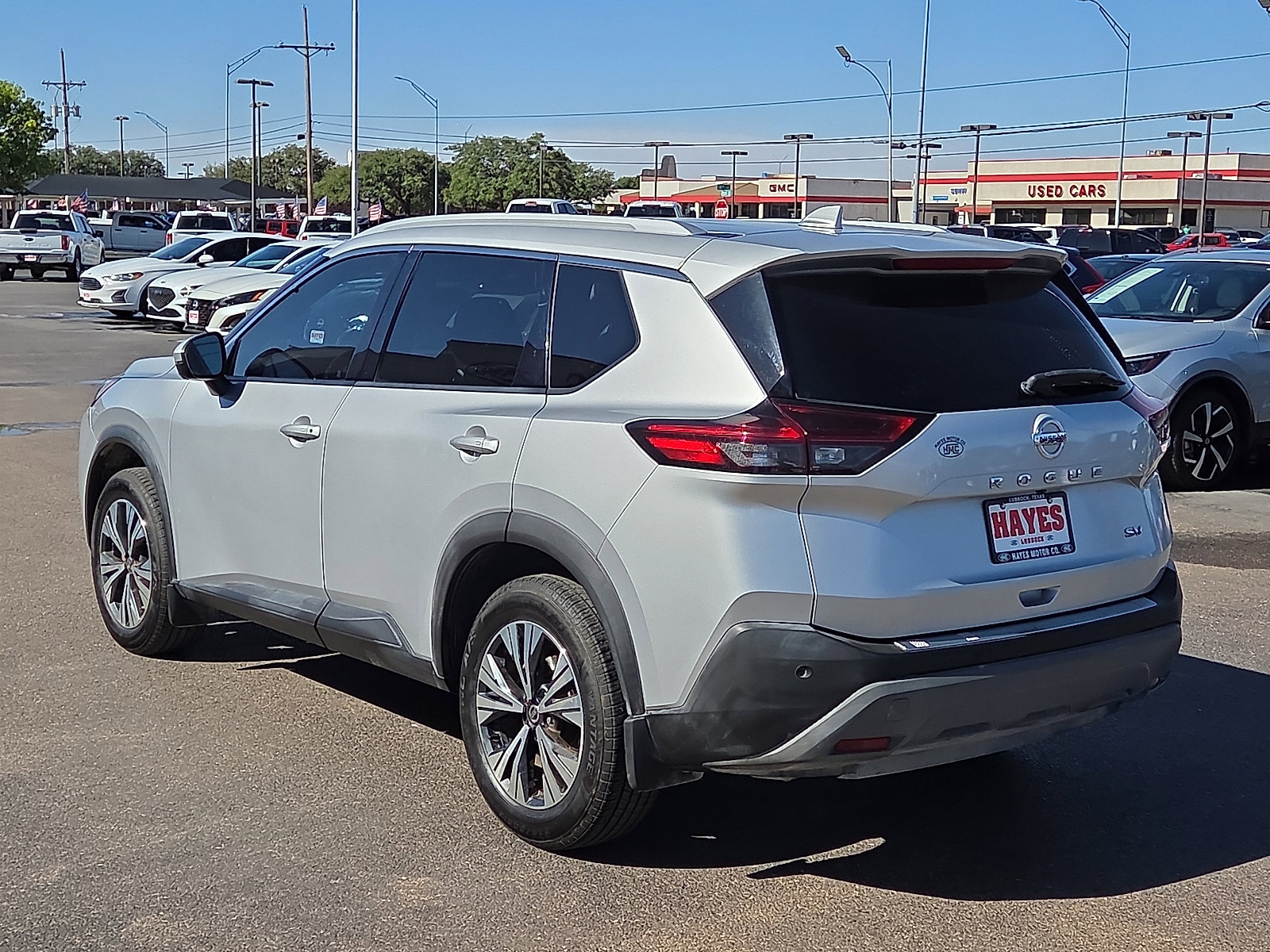 Used 2021 Nissan Rogue SV w/ Premium Package FWD image 3