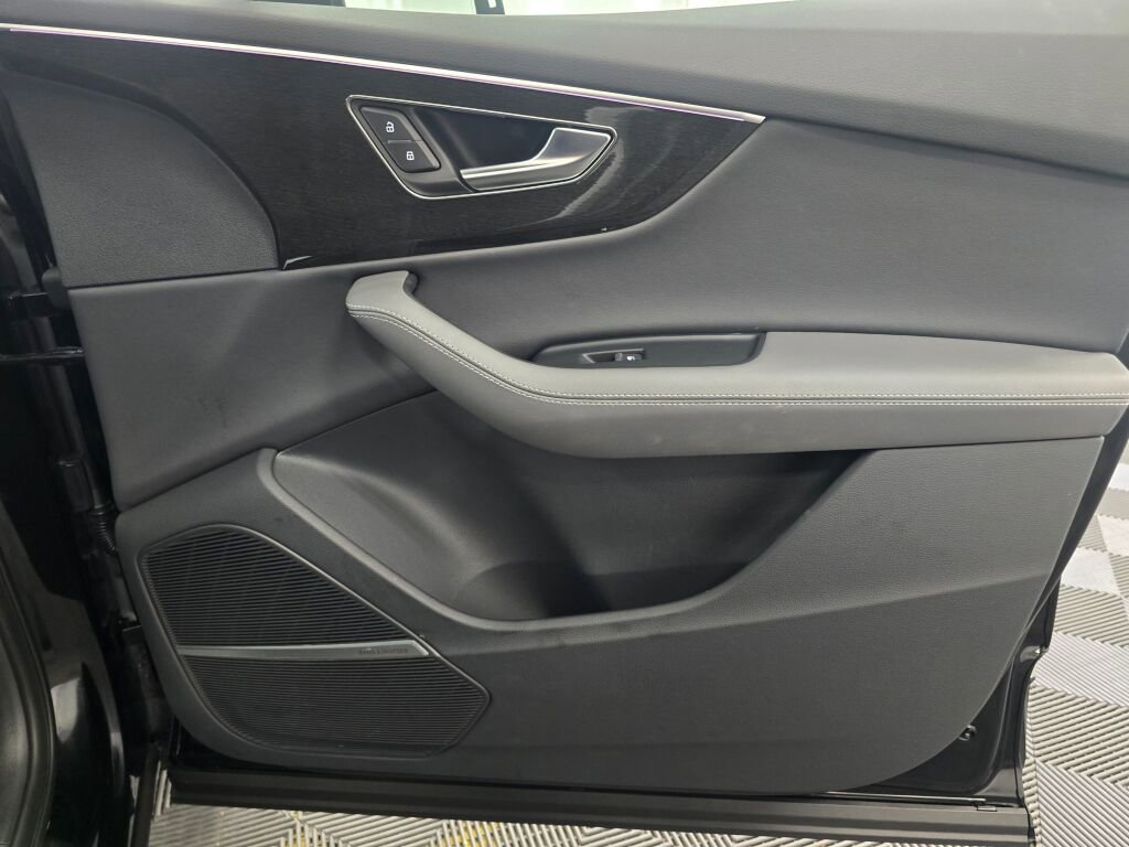 Certified 2025 Audi Q7 3.0T Premium Plus image 27