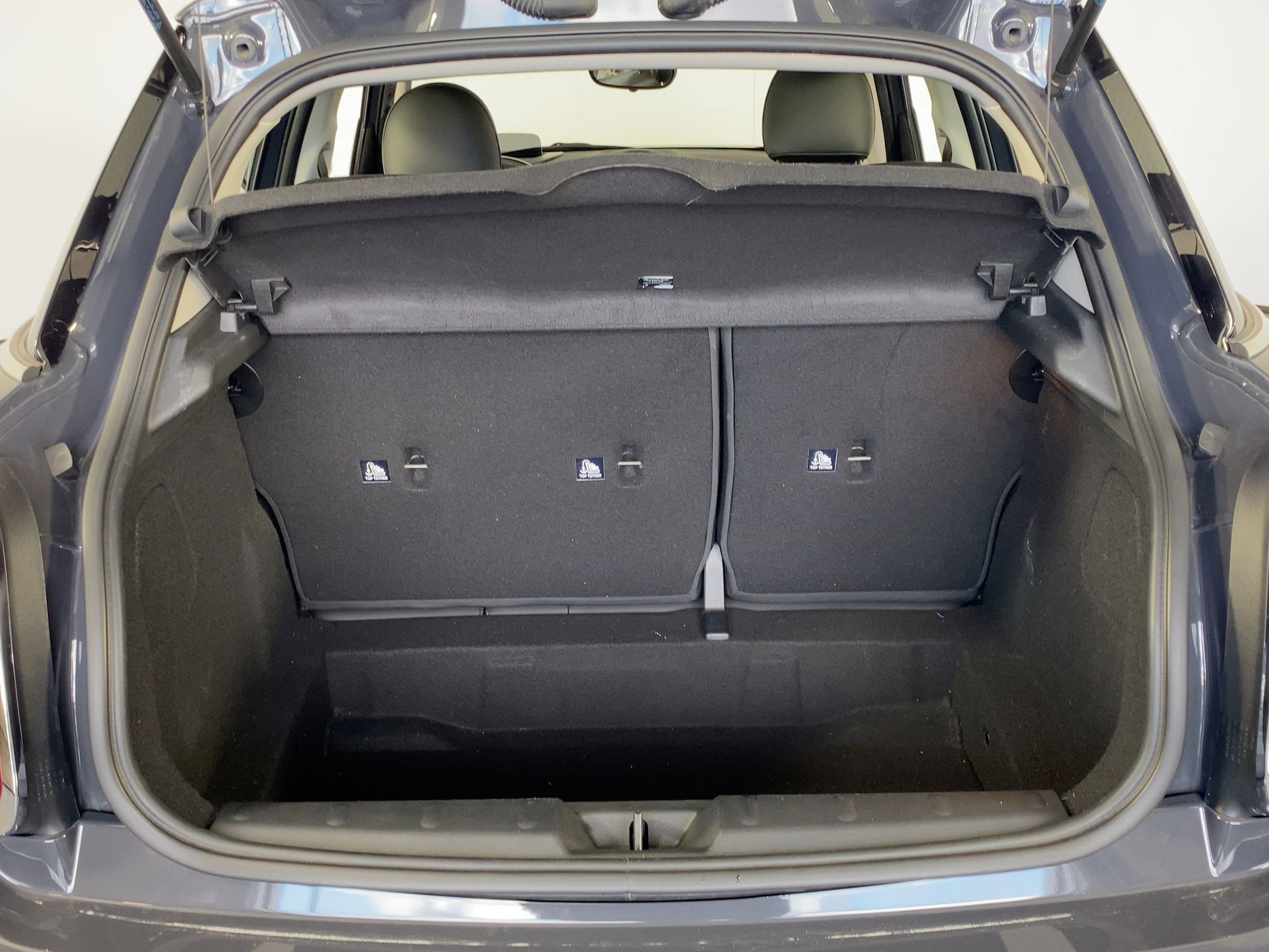 Used 2020 MINI Cooper S w/ Signature Upholstery Package image 31