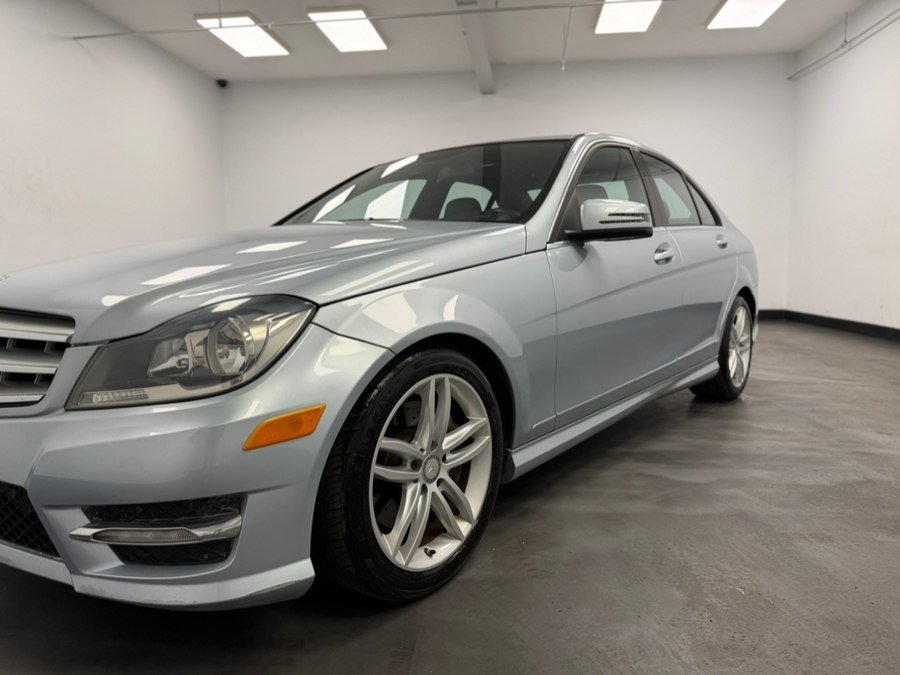 Used 2013 Mercedes-Benz C 300 4MATIC Sedan image 34