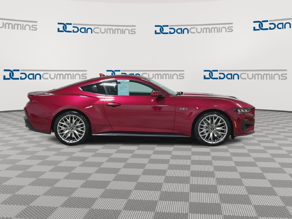 Used 2025 Ford Mustang GT Premium RWD image 9