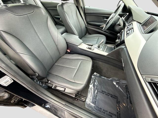 Used 2018 BMW 320i Sedan RWD image 14