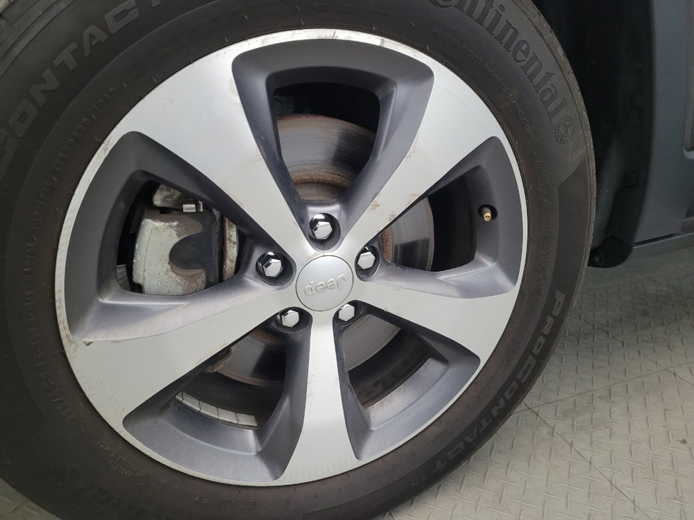 Used 2021 Jeep Cherokee Limited w/ Elite Package image 31