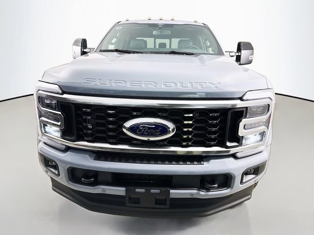 New 2026 Ford F450 Platinum image 2