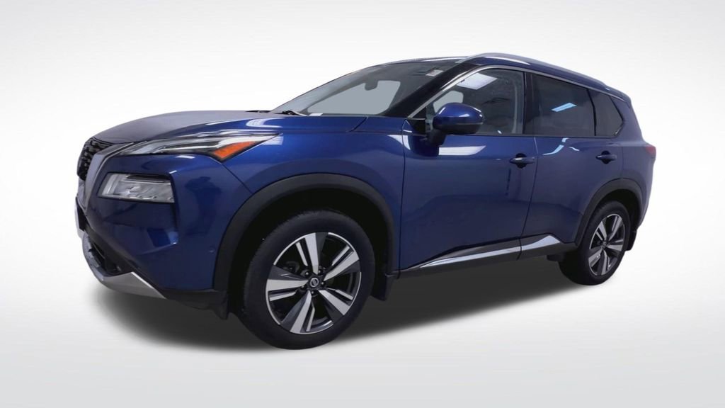 Used 2021 Nissan Rogue Platinum image 4