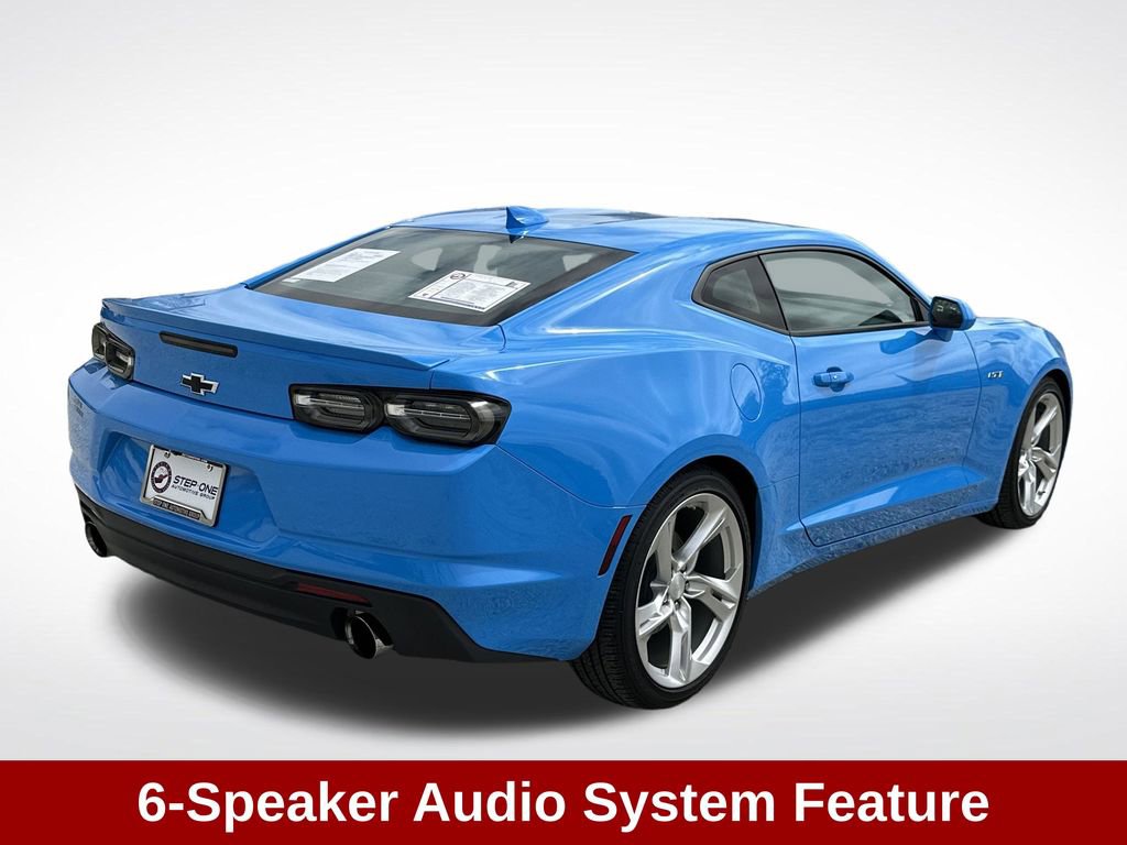 Used 2023 Chevrolet Camaro LT w/ RS Package image 8