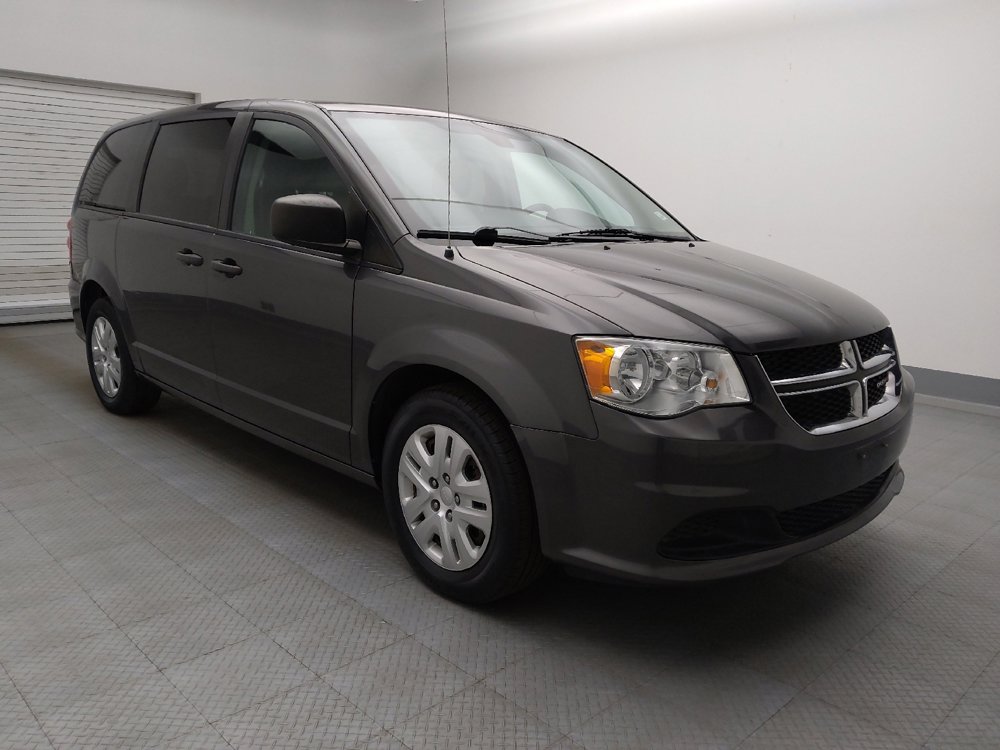 Used 2020 Dodge Grand Caravan SE w/ UConnect Hands-Free Group FWD image 13