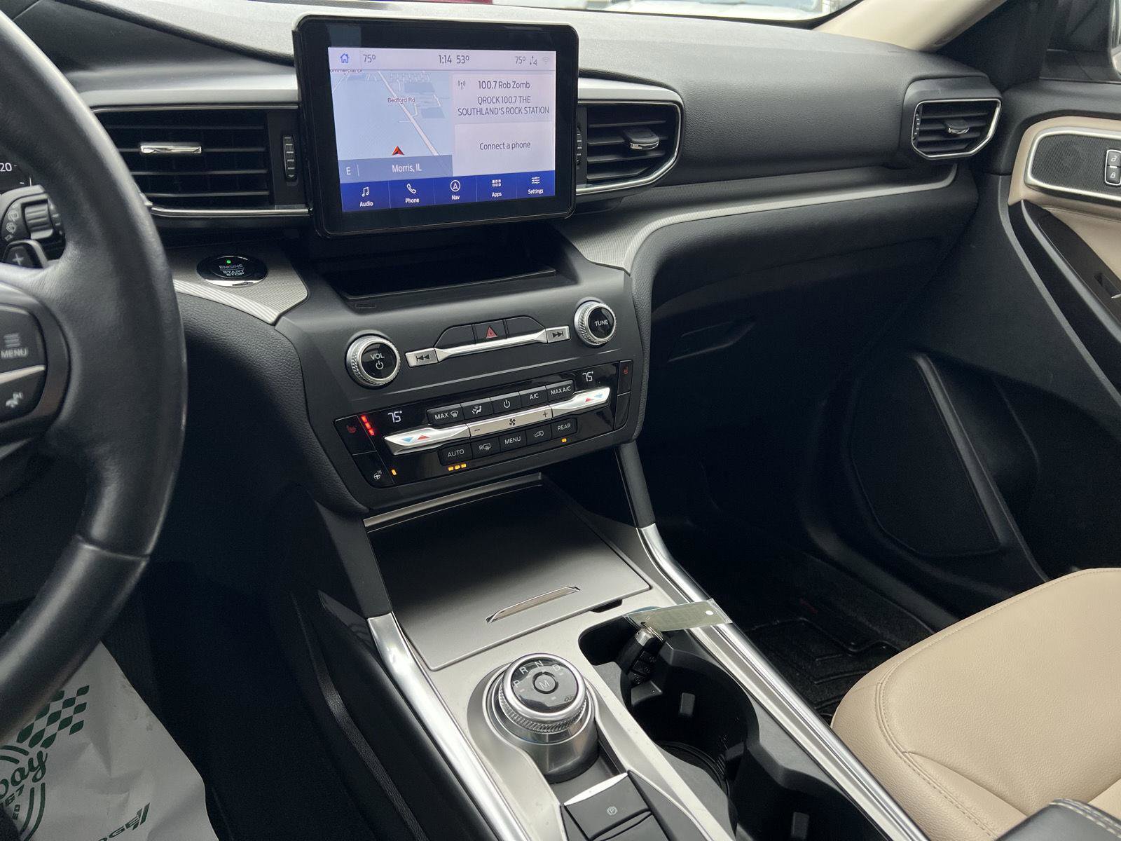 Used 2020 Ford Explorer XLT w/ Equipment Group 202A AWD/4WD image 26