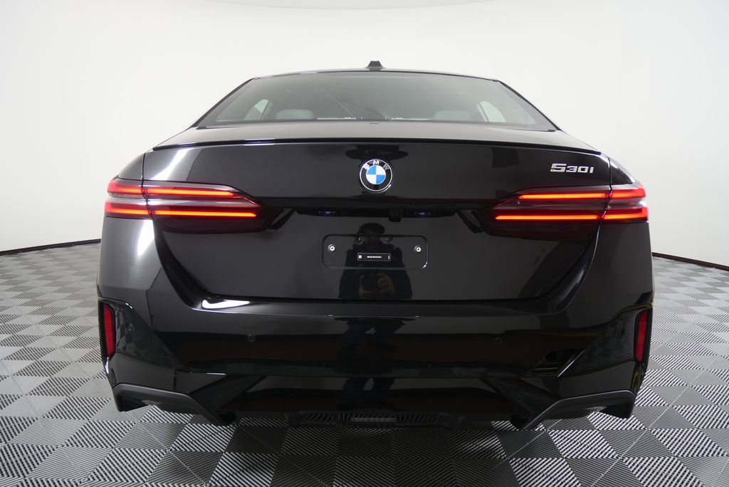 New 2026 BMW 530i w/ M Sport Package image 4