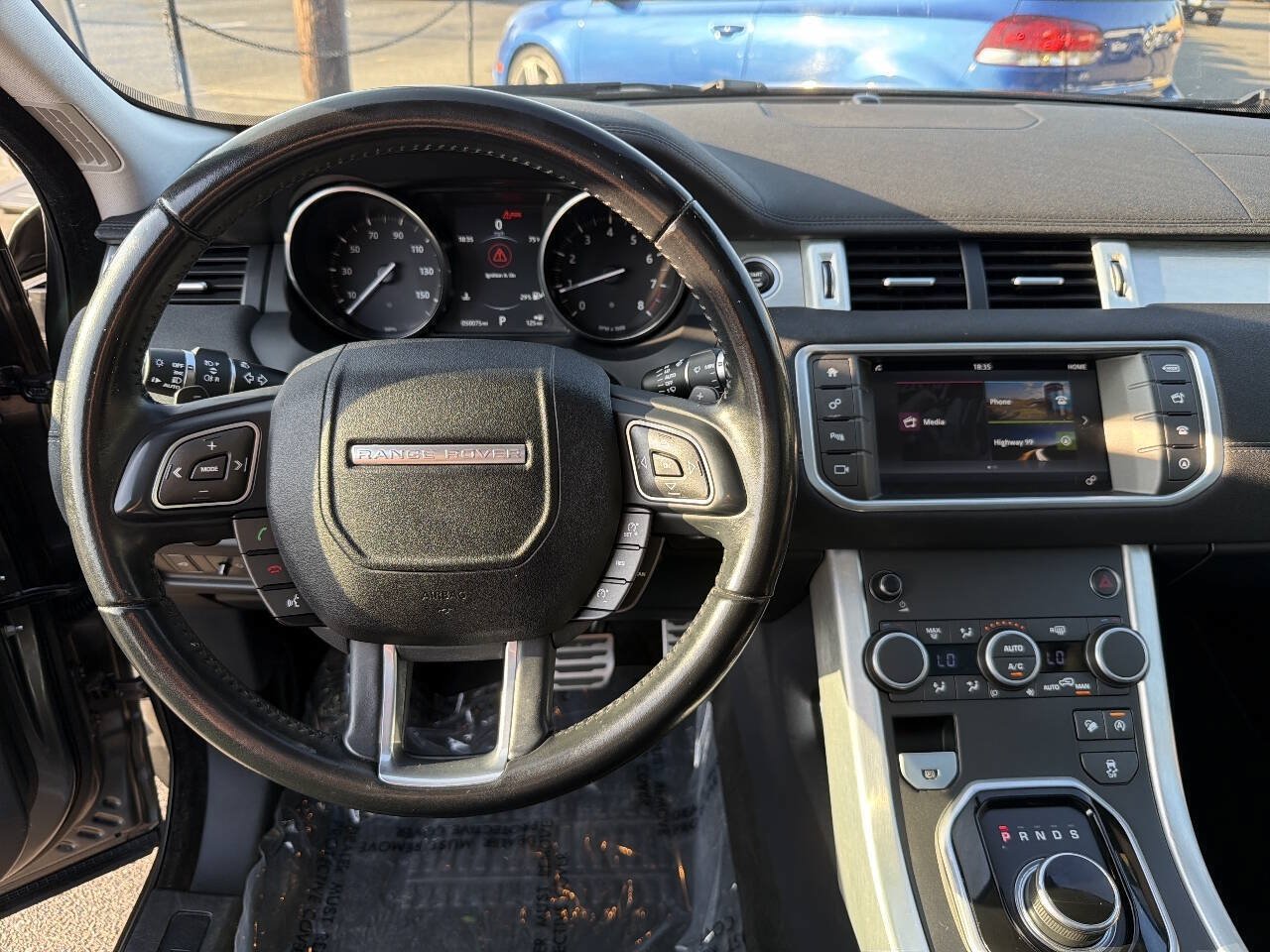 Used 2017 Land Rover Range Rover Evoque SE Premium AWD/4WD image 28