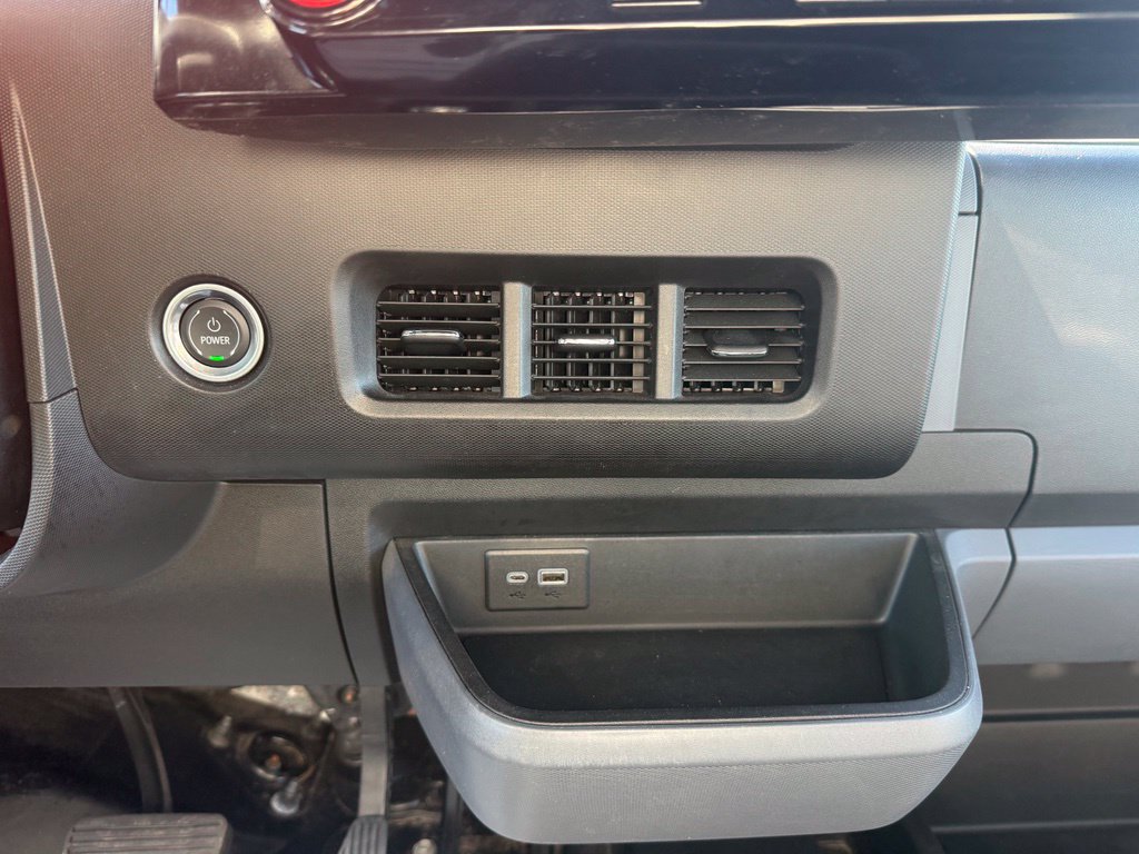 Used 2024 Chevrolet Brightdrop 600 w/ Battery Pack, Max Range AWD/4WD image 18