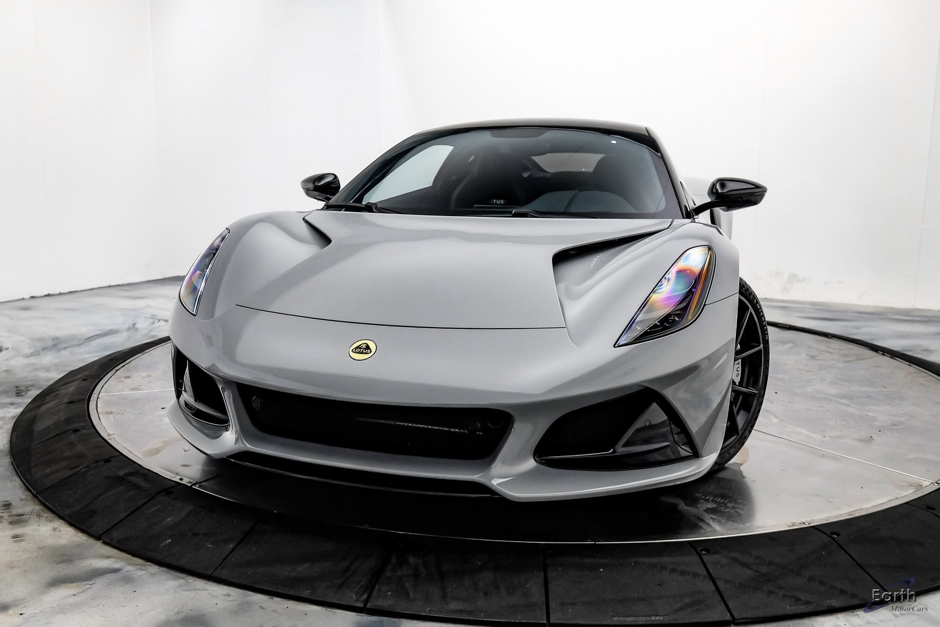 Used 2024 Lotus Emira First Edition image 3