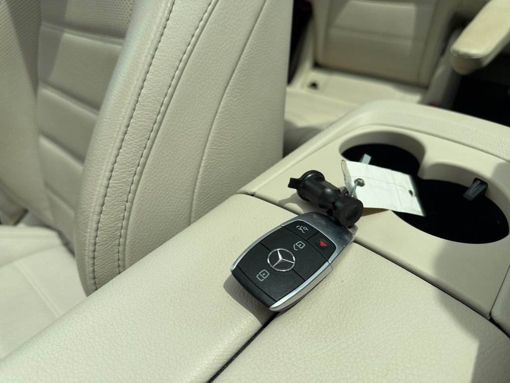 Used 2022 Mercedes-Benz GLS 450 4MATIC image 26